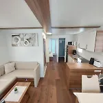 House Boat Oliva - Floating House