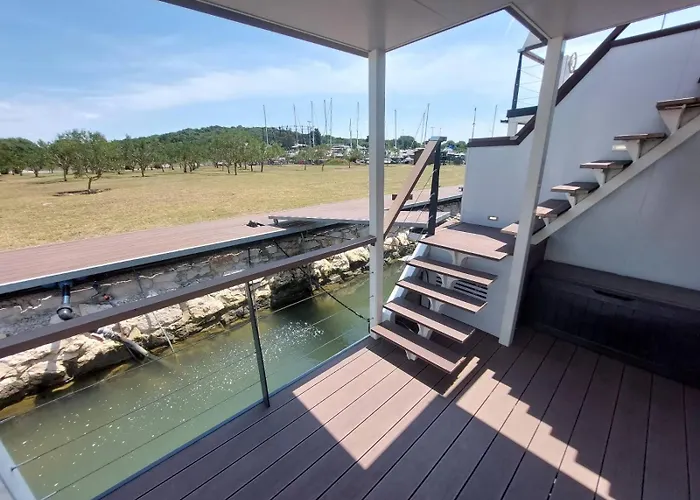 Ferienhaus House Boat Oliva - Floating House *