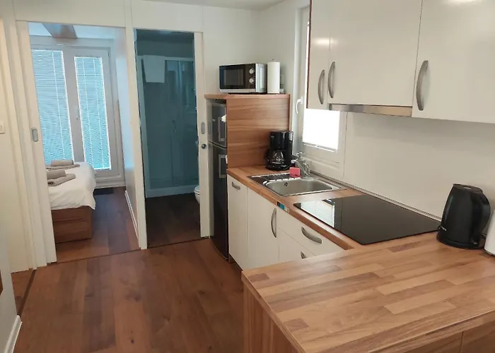 House Boat Oliva - Floating House